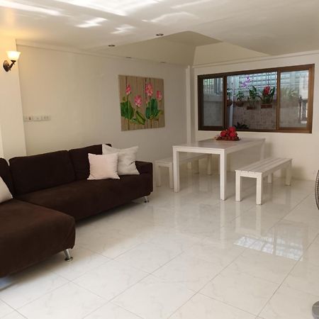 Ploy Villa Hua Hin Exteriör bild